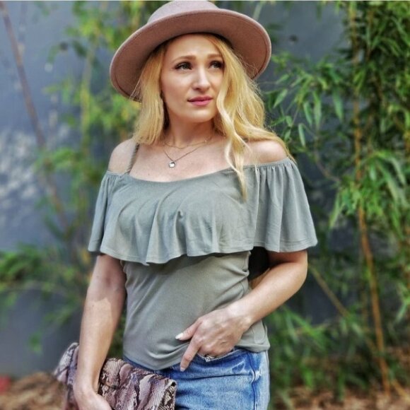 OLIVE So Soft Off Shoulder Top - Picture 2 of 4